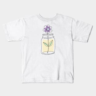 Geranium Minimal Line Art Kids T-Shirt